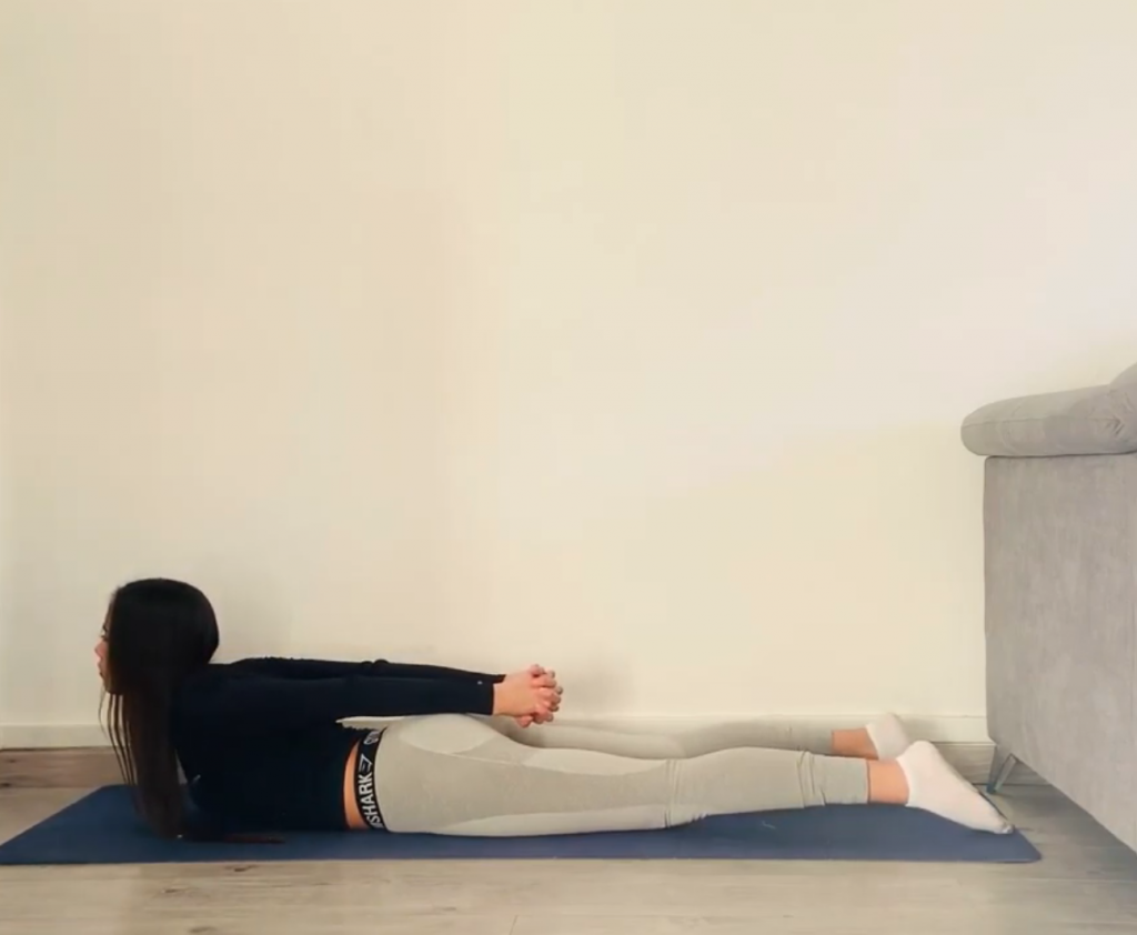 Wall Yoga Poses  Entraînement de yoga, Exercices de yoga, Pose yoga