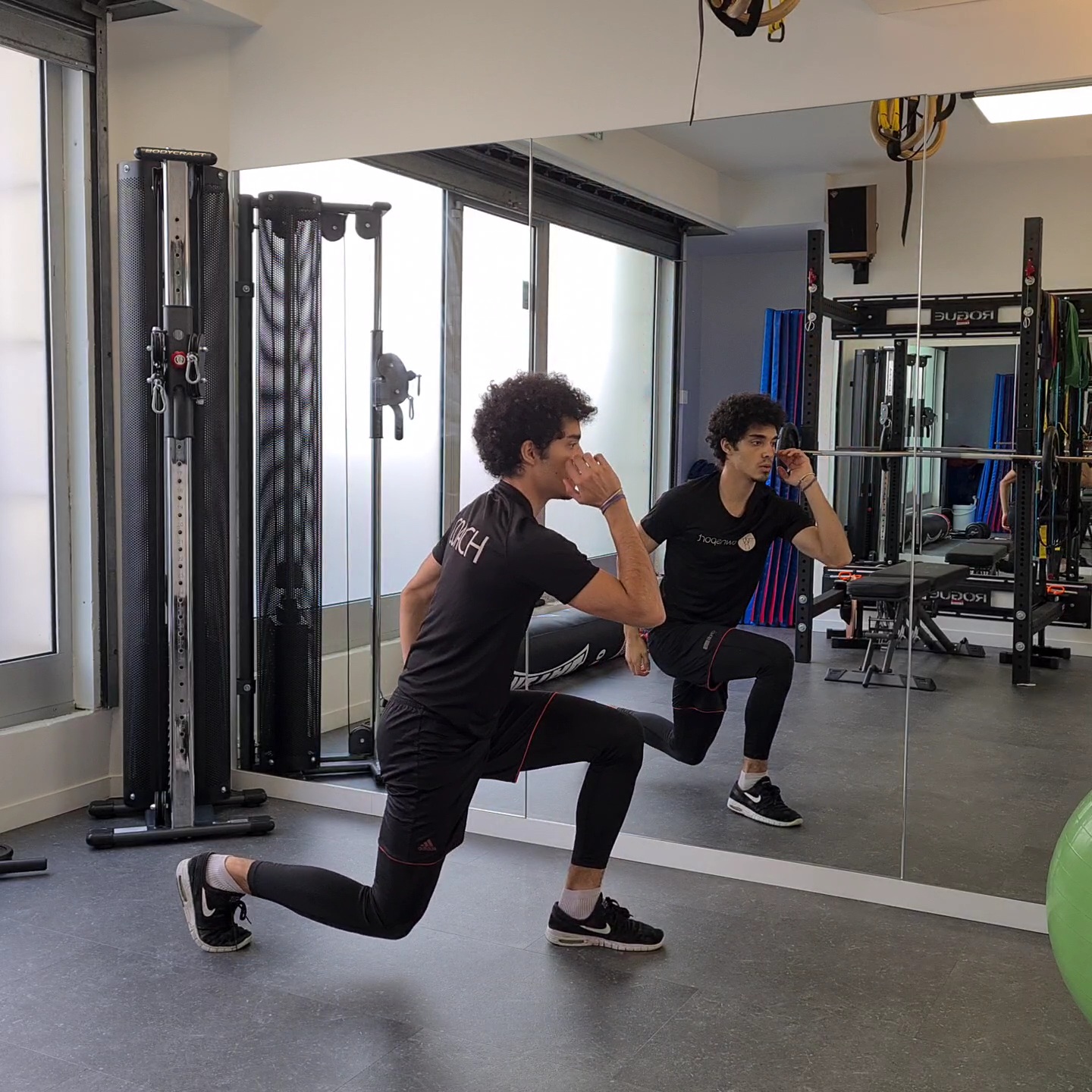 Jumping lunges, un superbe exercie pour bienn travailler le cardio
